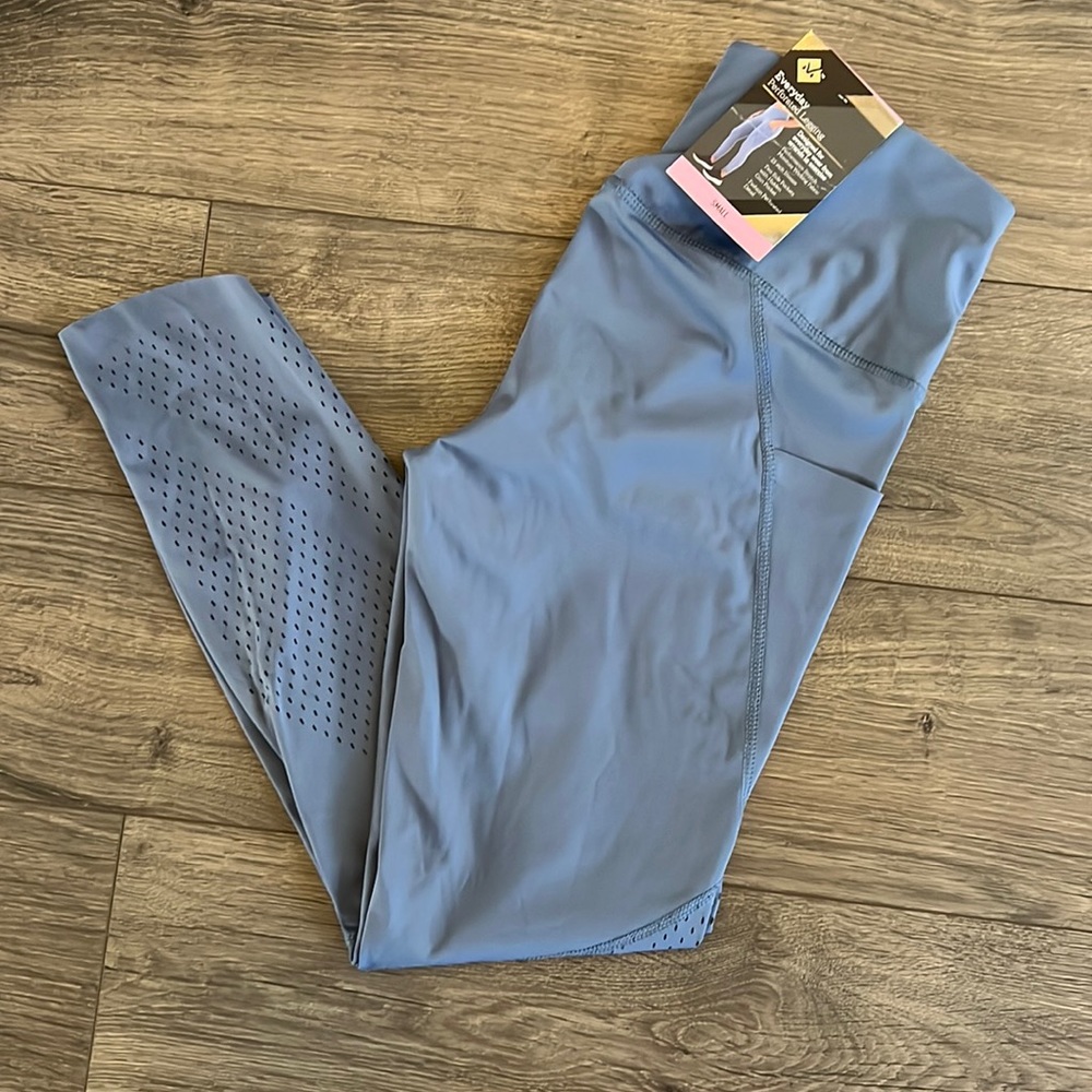 Everyday Perforated Leggings Sz ~> Small